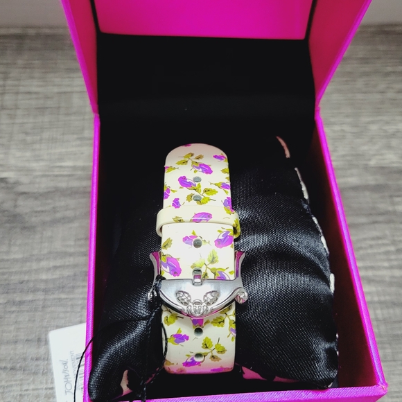 Betsey Johnson Pink Floral Women's Watch - Picture 2 of 4